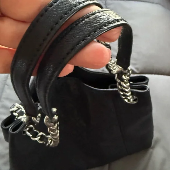 Tory Burch Quilted Design Leather Tote - Picture 4 of 7